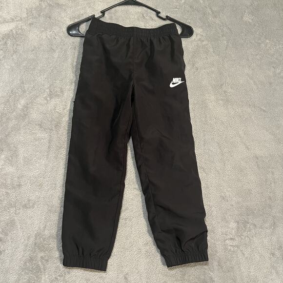 Nike Pants Youth 7 Black Dri-FIT Athletic Jogger Windbreaker 6-7 Years - Picture 1 of 8